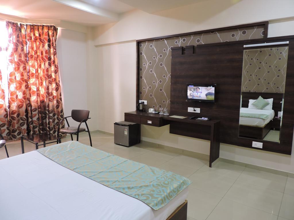 Hotel Sangam Regency Ratnagiri Phòng bức ảnh